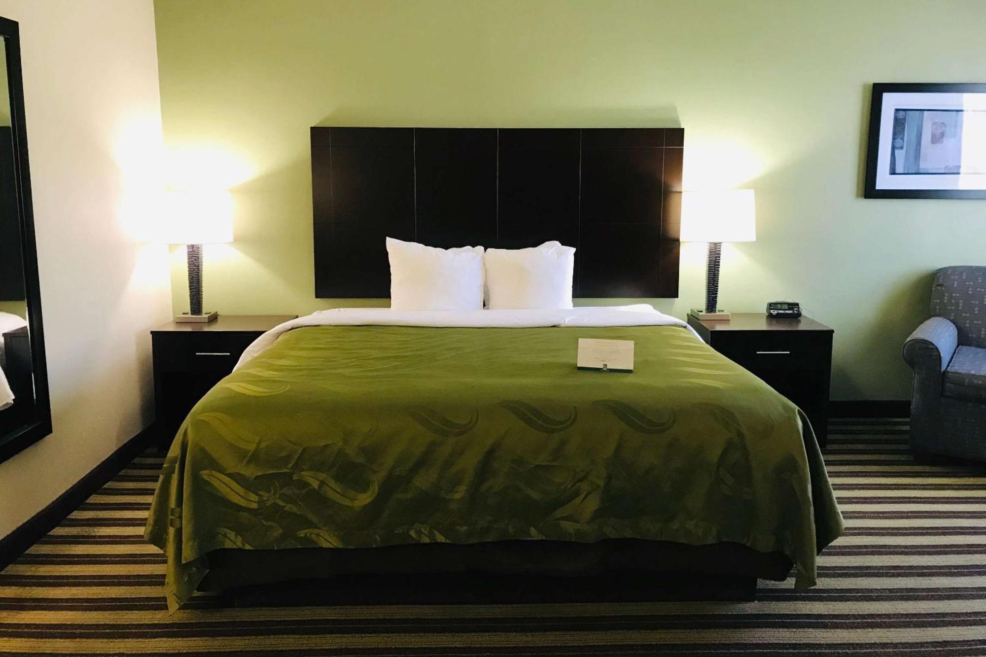 Quality Inn & Suites West Monroe Bagian luar foto